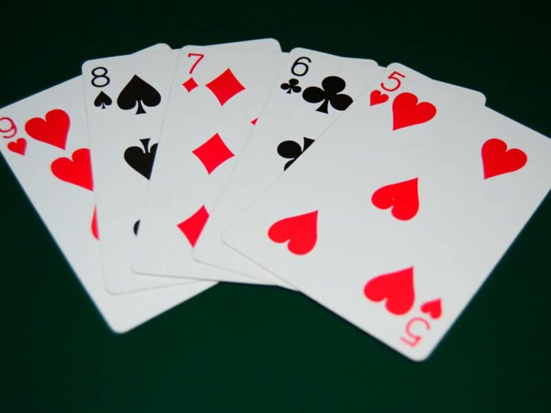 Thứ Tự Bài Poker Từ A – Z Không Phải Ai Cũng Biết Straight